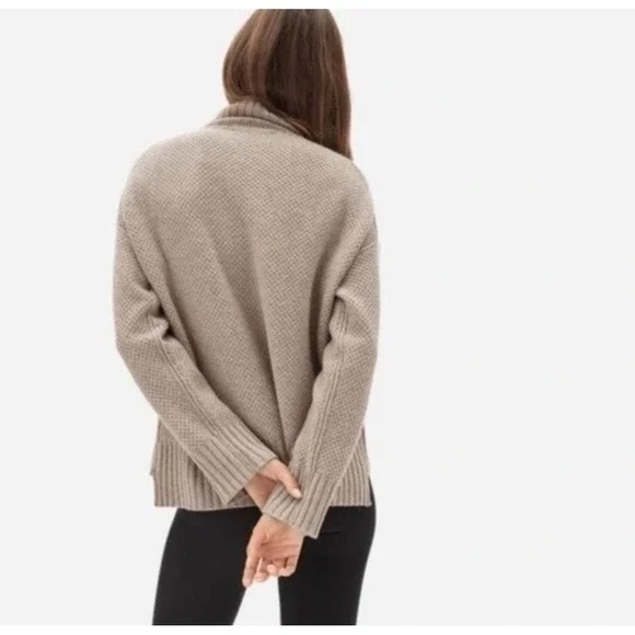 Everlane Oversized 100% Cashmere Boho Preppy Stroopwafel Turtleneck Sweater S - Picture 2 of 9